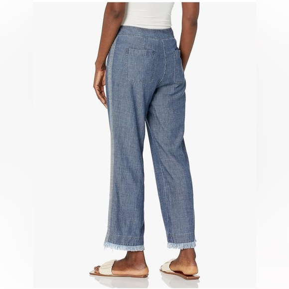 Trina Turk Two Tone Chambray Cropped Pants | 6 - Picture 2 of 8
